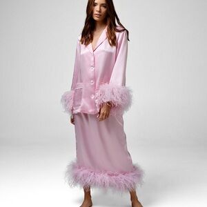 Skirts set with feathers brand new!!!